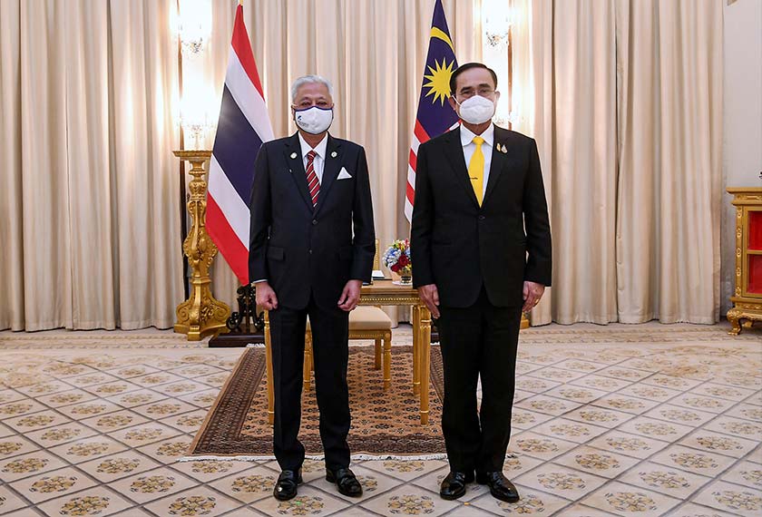 Pertemuan dua pemimpin negara semasa lawatan Perdana Menteri, Datuk Seri Ismail Sabri Yaakob ke Thailand baru-baru ini memperincikan khabar gembira mengenai pembukaan sempadan Malaysia-Thailand tidak lama lagi. - Gambar Bernama