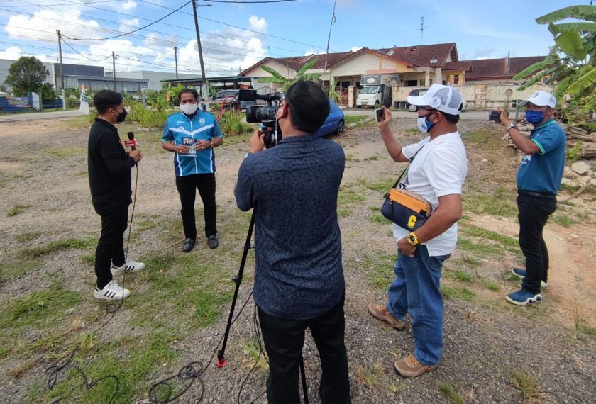 Bagi calon Parti Pejuang Tanah Air (Pejuang) Datuk Abdul Aziz Harun, dengan keluasan serta jumlah penduduk yang tercatat, sudah pasti ia memberi cabaran tersendiri untuk setiap calon menyantuni setiap permasalahan dalam usaha mendapat undi masyarakat di sini.