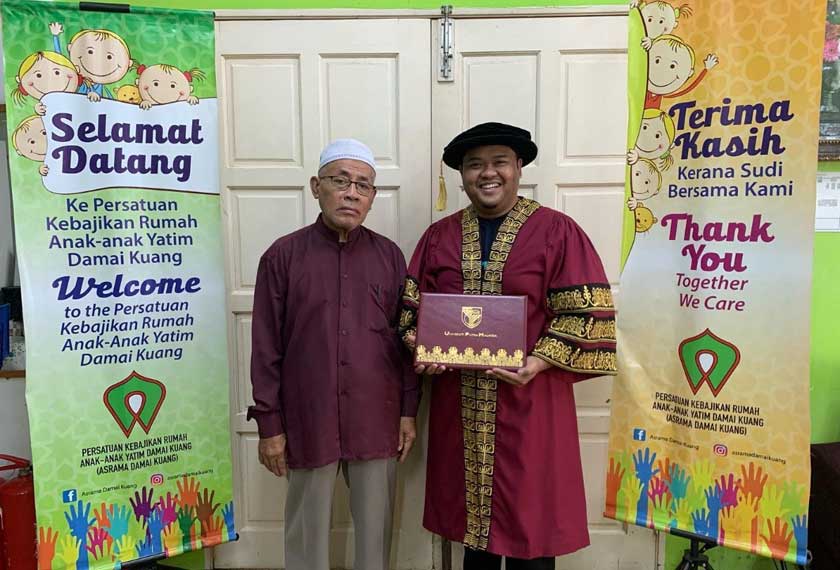Abdul Hadi bersama Ustaz Suhaimi Dzajuli