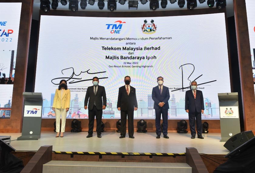 TM ONE berjaya bersama-sama merealisasikan bandar pintar di beberapa bandar utama seluruh negara seperti Kuala Lumpur, Ipoh, Pulau Pinang, Johor Bahru dan Kuching