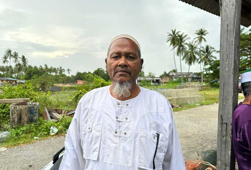 Nelayan, Ismail Madiah berkata bulan Disember sehingga Mac merupakan musim udang di pesisir pantai - Foto/AstroAWANI