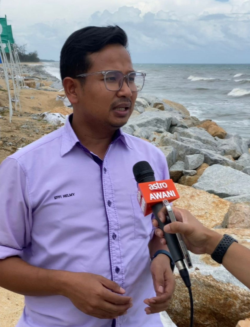  Timbalan Pengarah Institut Oseanografi dan Sekitaran (INOS), UMT, Prof. Madya Dr Effi Helmy Ariffin memaklumkan, arus ombak boleh berpindah ke kawasan lain sekiranya langkah mitigasi di sesuatu kawasan terkesan tidak berkesan - Foto/AstroAWANI