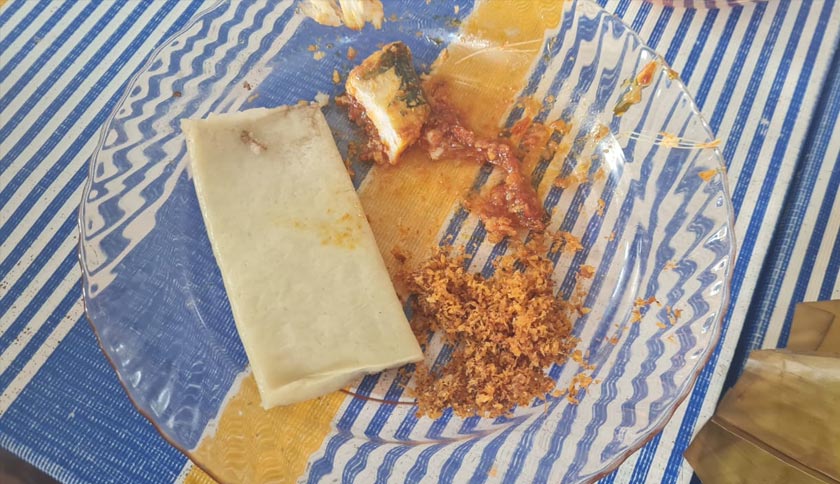 Rupa burasak setelah dibuka daripada balutan daun pisang.