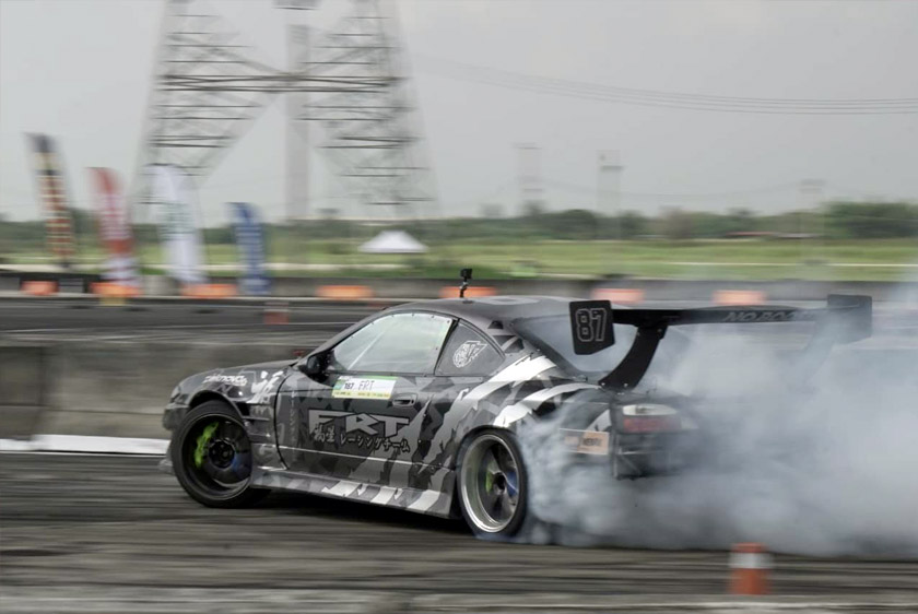 Fazreen yang lebih dikenali sebagai Along sudah lebih 15 tahun aktif dalam sukan berkenaan. - Foto FRT Fusing Racing Team