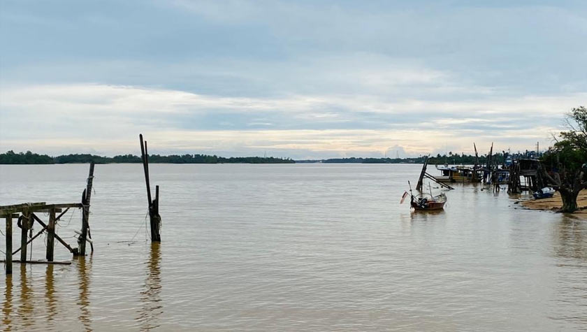 Kawasan muara Kuala Pahang berpotensi dijadikan lokasi pemancing tegar serta aktiviti kayak. Gambar: Astro AWANI