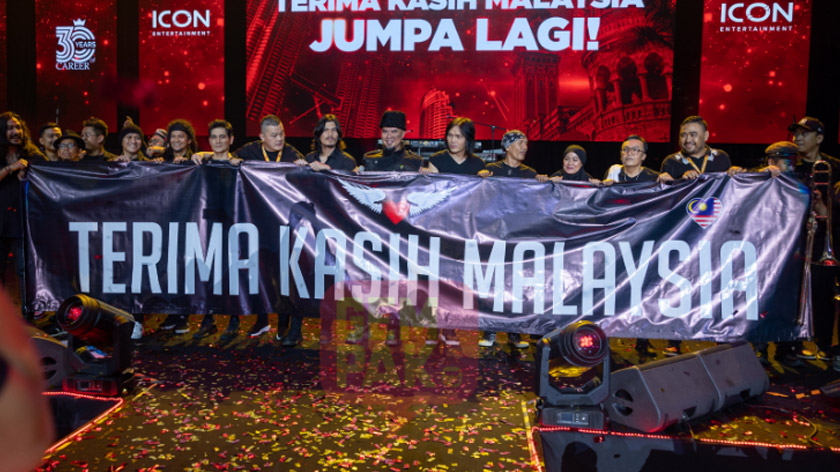 Malam penuh kenangan manis yang sentiasa akan tersemat di hati baladewa dan baladewi (panggilan bagi peminat) Dewa 19. - Foto @echolaliapictures