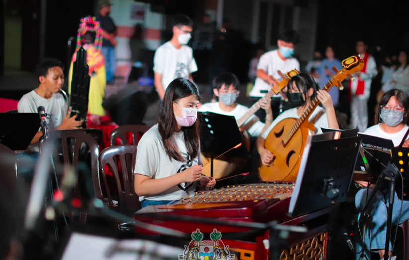 Persembahan kebudayaan alat muzik tradisional. - Foto MBI