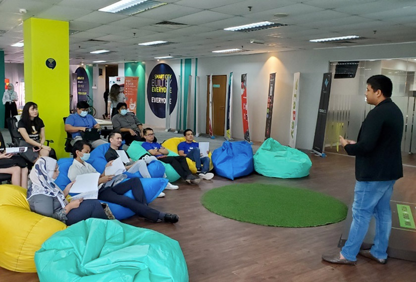 Antara alumni Cyberview Living Lab Accelerator (CLLA) meliputi syarikat yang telah menceburkan perniagaan sama ada dalam negara mahupun luar negara seperti TheLorry, Moovby dan Govicle Sdn Bhd. - Foto Cyberview