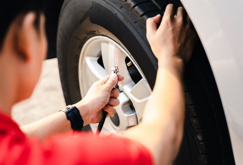 If you’re bound for a very long journey in your car, checking your car is a must. - Freepik/Astro AWANI