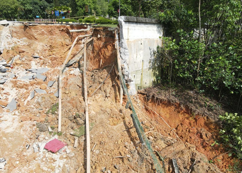 Kredit: Jabatan Bomba Penyelamat (JBPM) Kuala Lumpur.