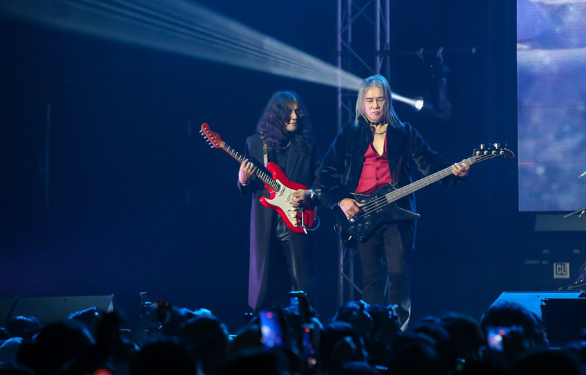 Lewat konsert ini juga Search membuktikan segudang hit yang mereka ada tidak memerlukan ia diperam sehingga ke akhir. - Foto Gempak