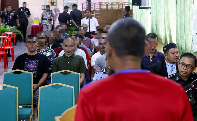 Penghuni penjara dibenarkan keluar dari penjara pada program pelepasan banduan secara berlesen