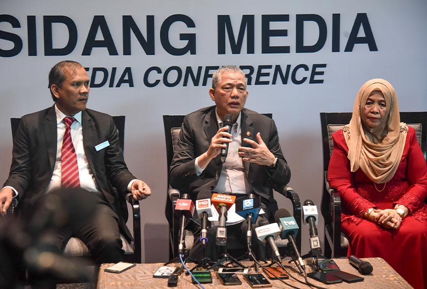 Fadillah berkata, kerajaan akan memastikan seperti pekebun-pekebun kecil tidak akan tersisih atau terkeluar daripada rantaian bekalan produk agrikomoditi.