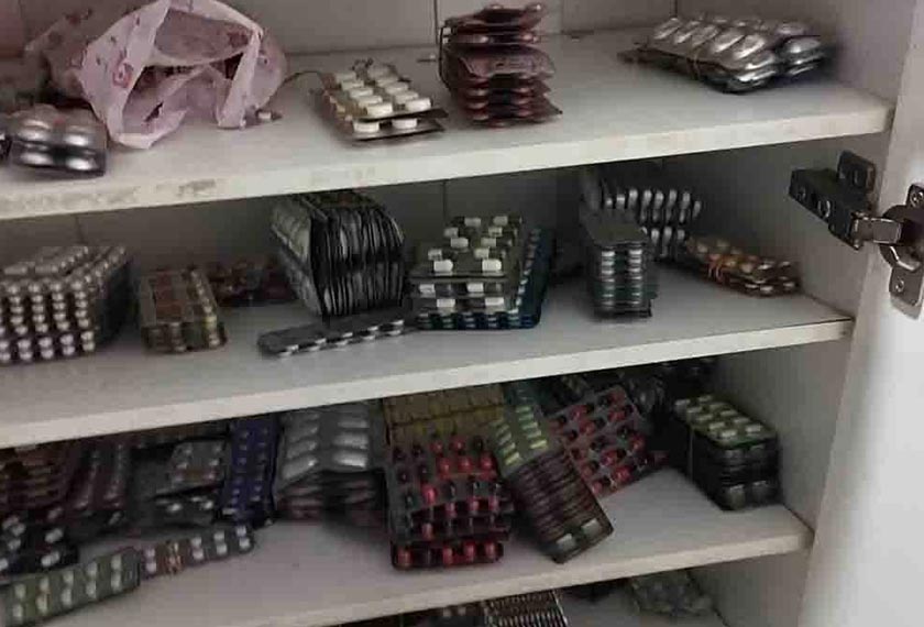 Satu premis mendapati warga asing yang menjalankan perniagaan agensi pelancongan turut menawarkan khidmat klinik persendirian. - Foto Sinar Harian