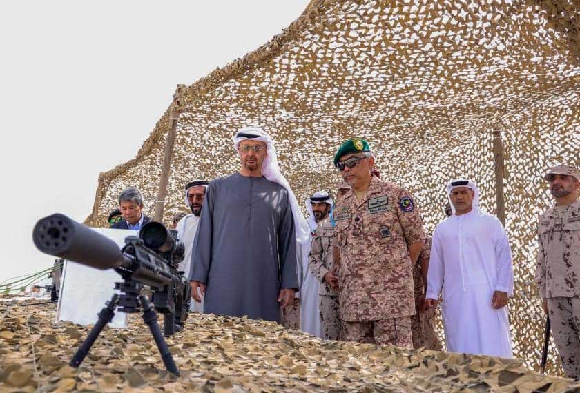 Keberangkatan Al-Sultan Abdullah ke majlis penutup Desert Tiger Exercise diiringi Sheikh Mohammed bin Zayed Al Nahyan. - Gambar Facebook Istana Negara