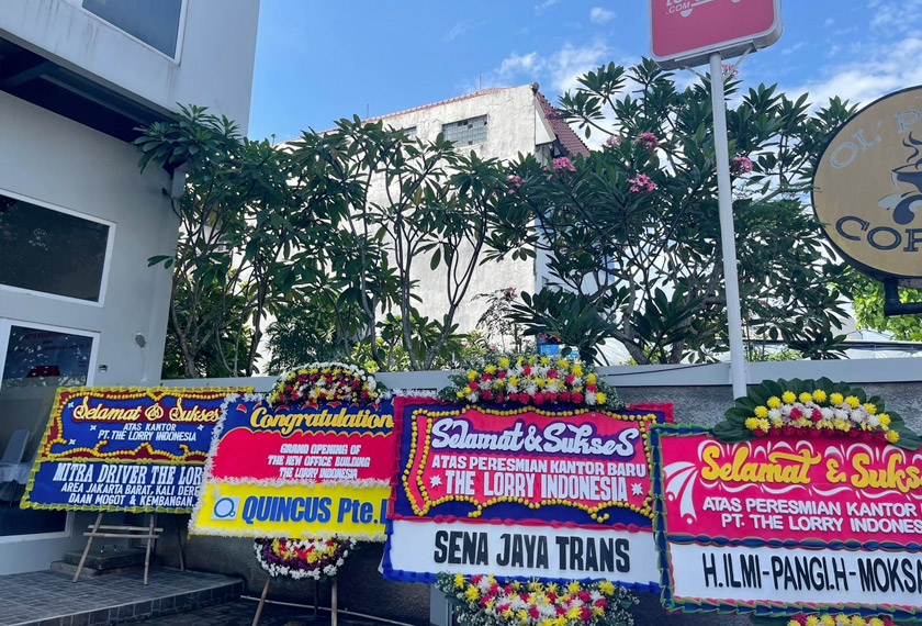 Pejabat TheLorry di Jakarta semasa ia mula dibuka.