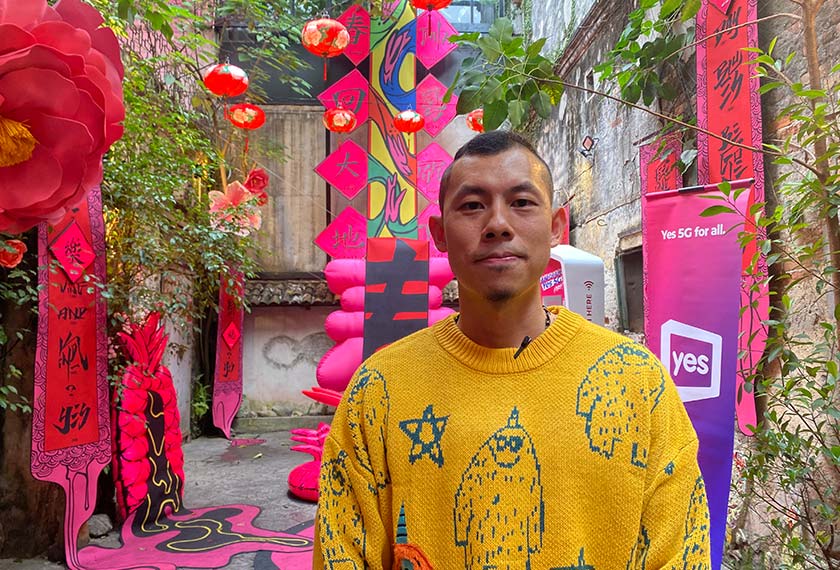 Choong mahu berkongsi suasana ceria dengan mereka yang berkunjung ke lorong Kwai Chai Hong, agar menghargai warisan Tahun Baharu Cina secara turun-temurun. --fotoBERNAMA