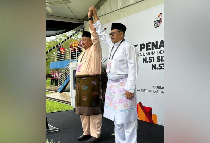 Pertembungan satu lawan satu di DUN Morib antara Hasnul Baharudin dari PH dan Rosnizan Ahmad dari PN. - Foto Astro AWANI