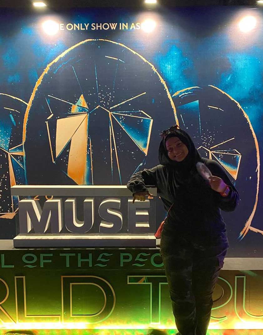 Linna Masud, 37, yang menetap di Australia sanggup terbang pulang ke Malaysia untuk menonton persembahan kumpulan Muse malam tadi.