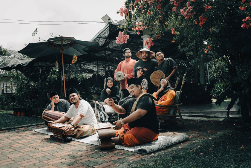 Penggerak utama kumpulan gamelan Melayu kontemporari Gangsapura.