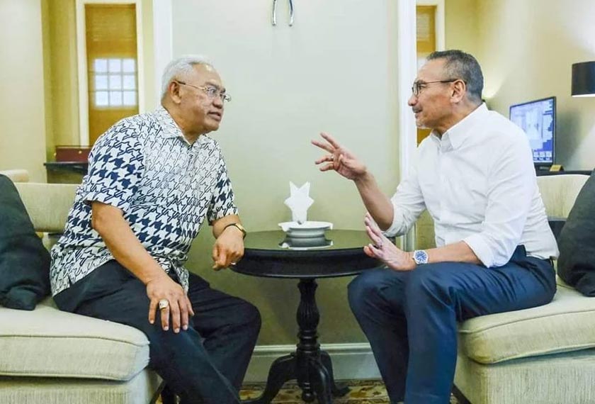  Hishammuddin mengunjungi sahabat baiknya, Noh di Tanjong Karang. - Sinar Harian