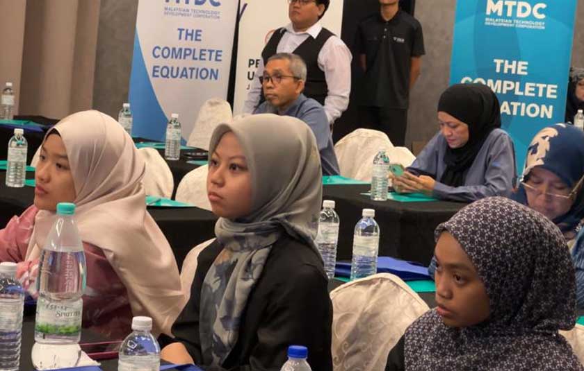 Pihak MTDC akan berusaha membimbing semua peserta di dalam program ini agar teknologi atau penyelidikan mereka dapat di komersialkan. - Foto Astro AWANI