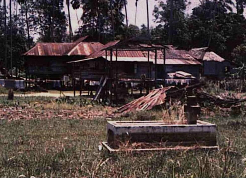 Keadaan kubur pada sekitar tahun 70-an. - Foto MHGSoc