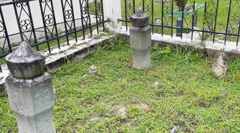 Makam Tenmenggung Wan Husain yang terletak berhampiran dengan Masjid Kota Lama Kanan. - Foto MPKK