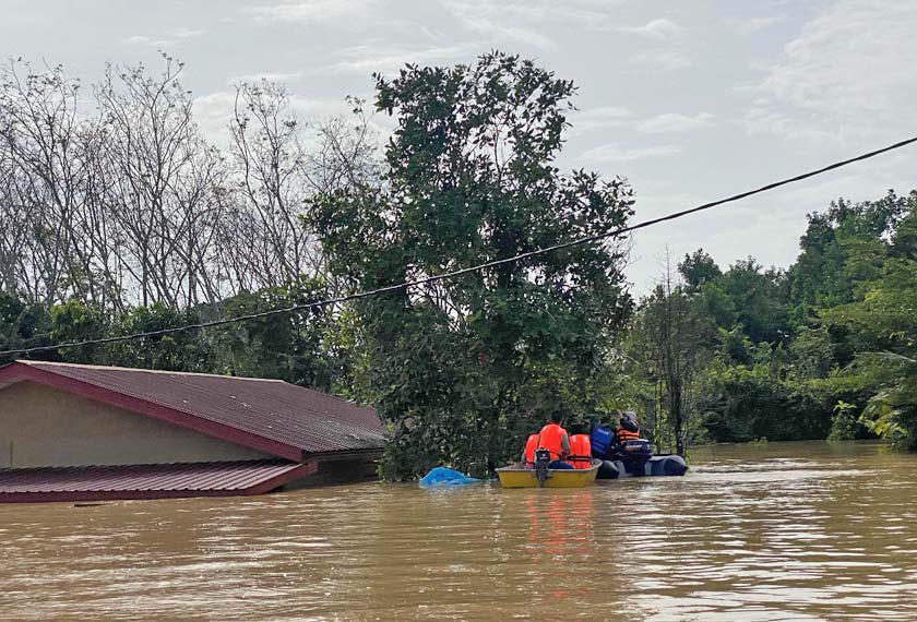 Kejadian banjir kali ini dikatakan antara yang terburuk selepas berdepan situasi sama pada tahun 2011 lalu. - Foto Astro AWANI