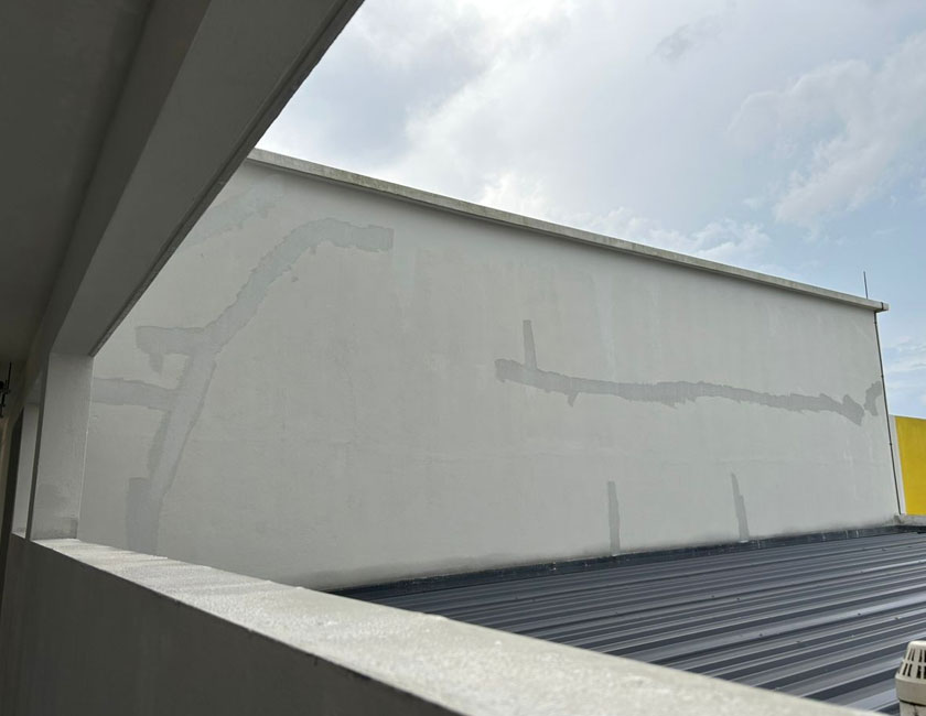 Beberapa struktur bangunan yang mempunyai keretakan.