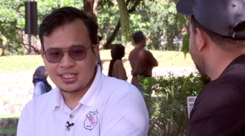 Menurutnya, pada waktu itu, semuanya memerlukan ‘lesen’. Lesen nak ‘fly’, lesen nak buli junior, lesen nak rentas padang..