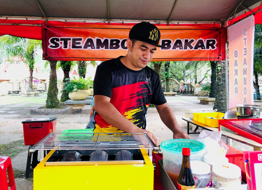 Muhammad Nazriq berkata, kalau boleh mereka mahu bazar Ramadan di tapak ini diteruskan untuk tahun-tahun akan datang. - Foto Astro AWANI