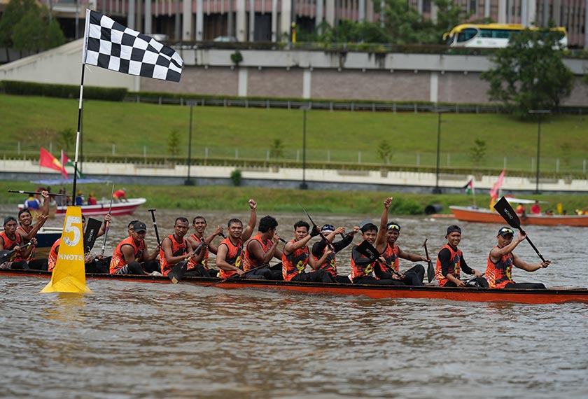 Petronas menjadi penaja emas Sarawak Regatta 2023.