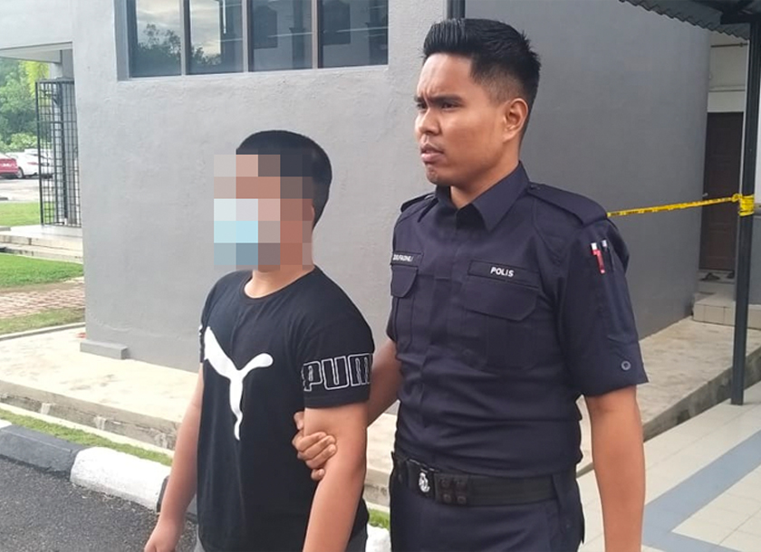 Remaja itu direman sehari dan kes disiasat mengikut Seksyen 393 Kanun Keseksaan kerana cubaan merompak. 