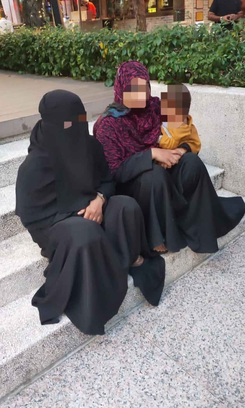 Antara mereka yang ditahan Jabatan Imigresen Malaysia dalam operasi menggempur pengemis asing di sekitar Bukit Bintang, Kuala Lumpur pada Ahad. - Foto Jabatan Imigresen Malaysia 