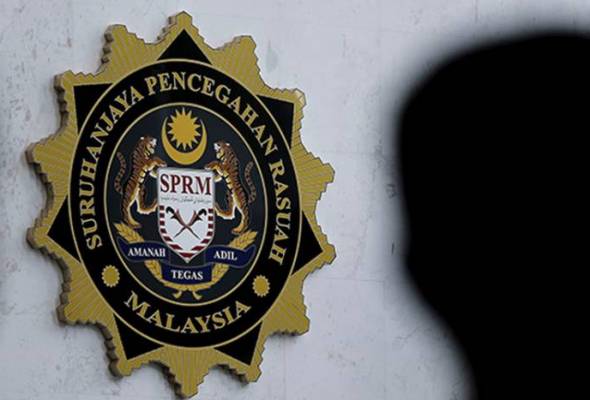 Kontraktor Rasuah SPRM tahan pegawai kerajaan dipercayai terima rasuah untuk percepatkan ...