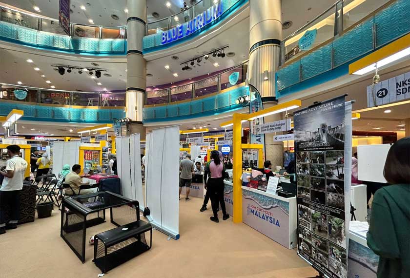 Pelbagai pilihan destinasi pelancongan disediakan dengan tawaran pakej yang menarik.