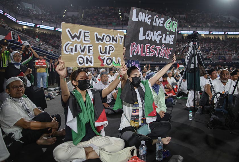 Rakyat Malaysia terus bangkit menentang kezaliman rejim zionis. Gambar: Astro AWANI