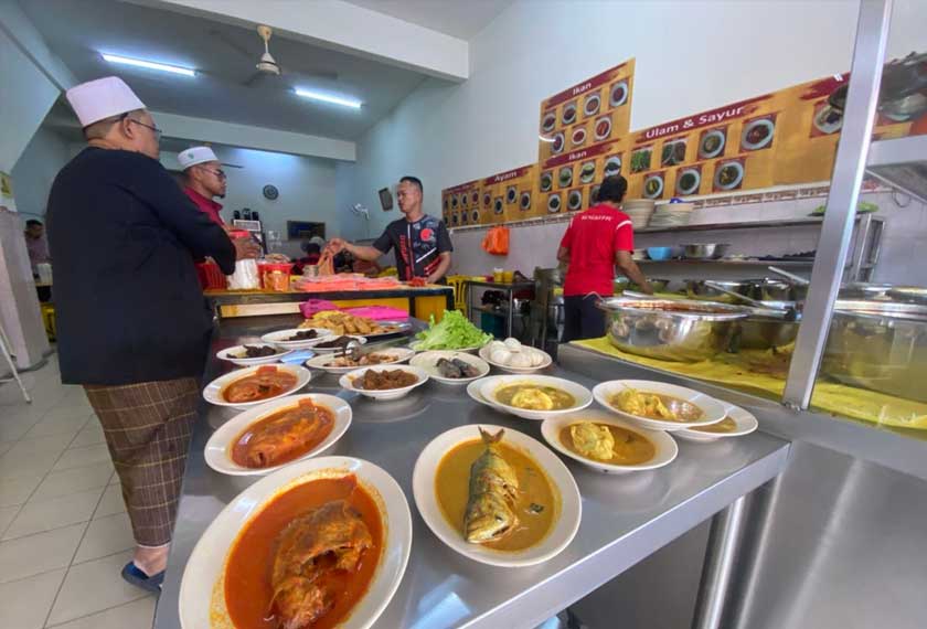 Peniaga terkesan apabila bekalan beras tempatan sukar ditemui. Gambar: Astro AWANI