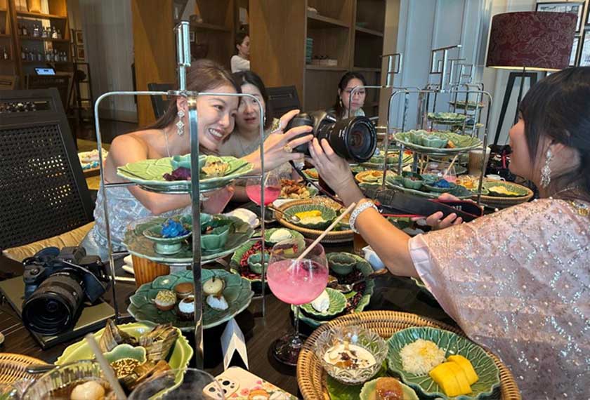 ‘Afternoon Tea’ antara yang menjadi pilihan ketika di Bangkok