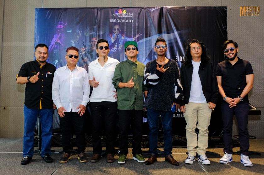 Bakal berlangsung pada 22 Disember ini, Exists X Orkestra akan menyaksikan kugiran ini bergabung dengan lebih 30 pemain orkestra penuh. - Foto Gempak