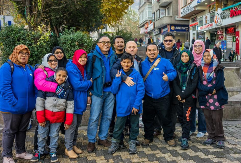 Rombongan kami disapa Dr. Osman Varol (enam dari kanan) yang pada ketika itu merupakan Gabenor Amasya.