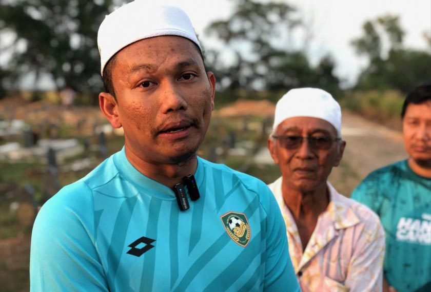 Mohammad Yaakub berkata dia akan meneruskan hasrat dan impian arwah untuk mewujudkan akademi bola sepak berteraskan Islam. - Astro AWANI
