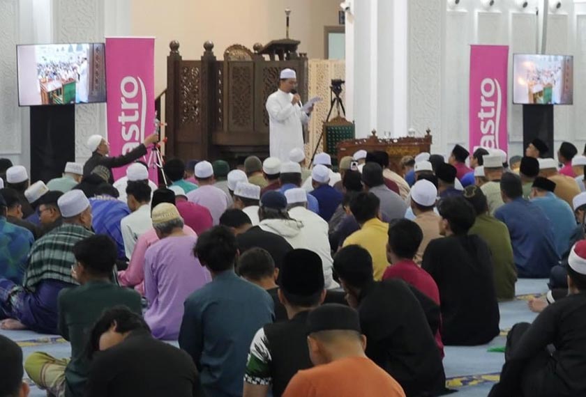 Program Semarak Subuh ini bukan sahaja mampu mengimarahkan aktiviti masjid, malah turut menjadi sebuah pusat sehenti menyatupadukan masyarakat. - Foto Astro AWANI