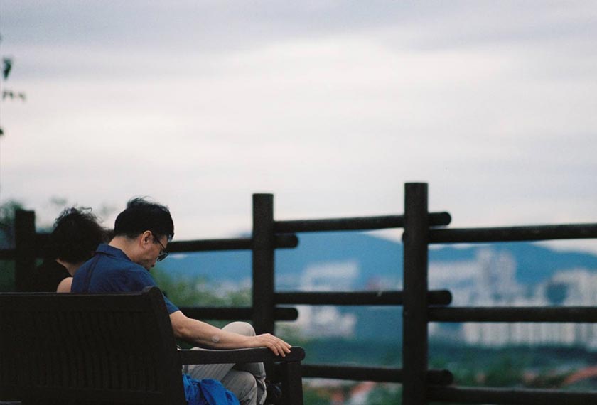 Masyarakat Korea datang ke taman ini untuk beriadah dan healing. Foto: Amiruddin Hardy