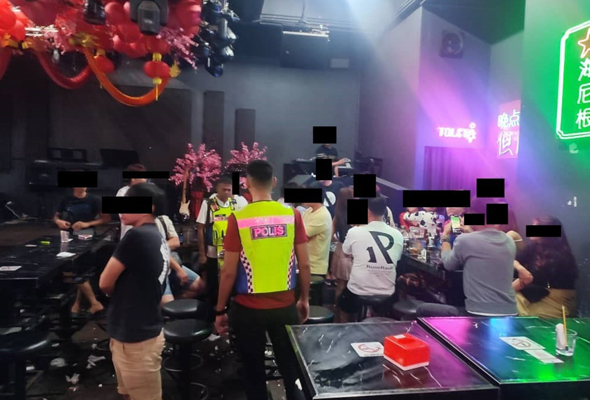 operasi dijalankan bermula jam 12 malam sehingga 5 pagi. - Foto PDRM Johor