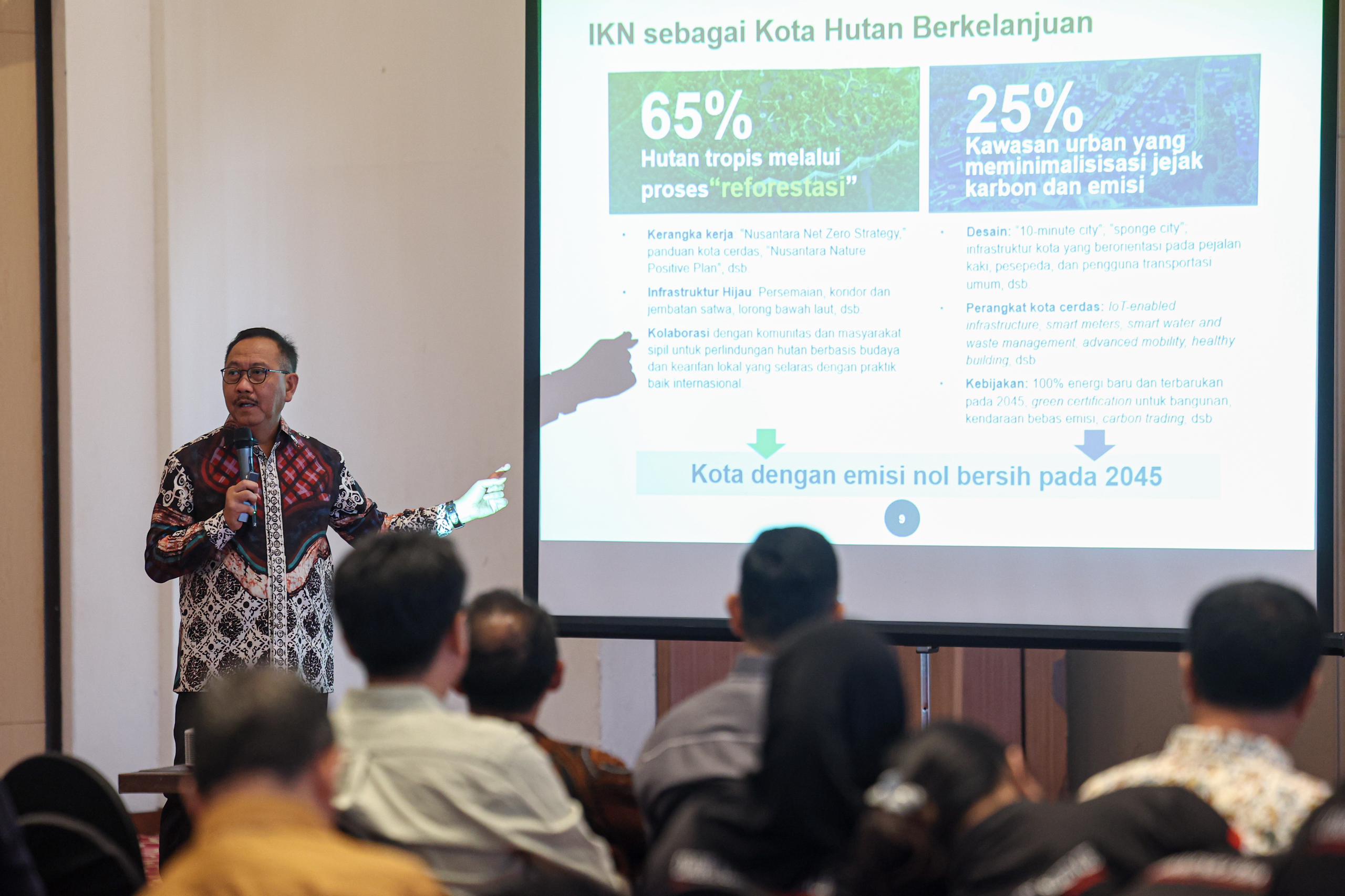Head of the Nusantara Capital Authority (OIKN), Bambang Susantono speaking during the
