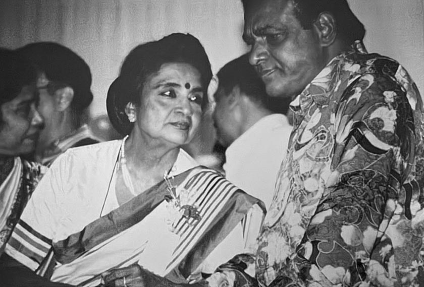 Foto dari autobiografi Tan Sri Devaki Krishnan