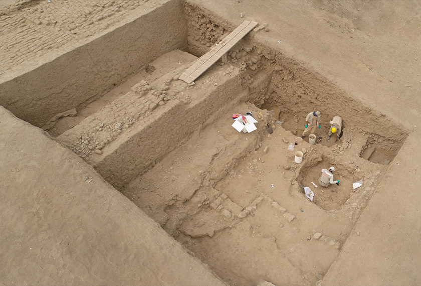 A drone image shows archaeologists working on a site where they discovered the remains of what is believed to be wealthy members of the Chimu civilization, a pre-Inca society that thrived for centuries in arid plains nestled between the Pacific Ocean and Andes Mountains, in Trujillo, Peru. - Peru's Ministry of Culture/REUTERS 