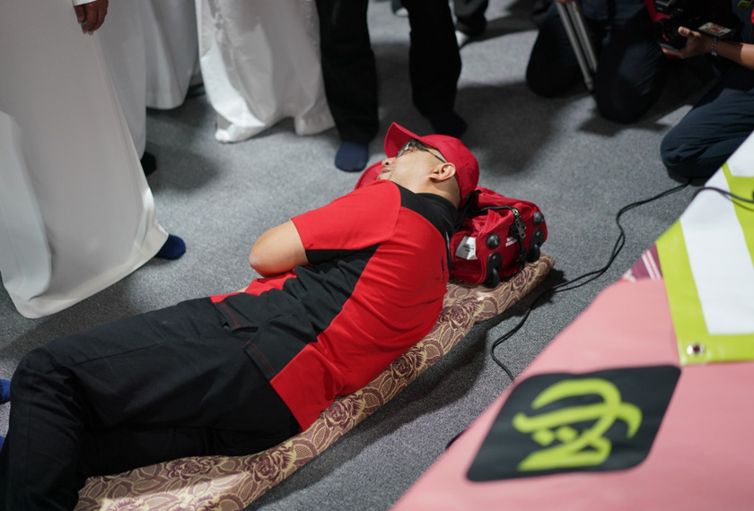 Tilam yang digunakan untuk jemaah berehat di khemah di Arafah. 